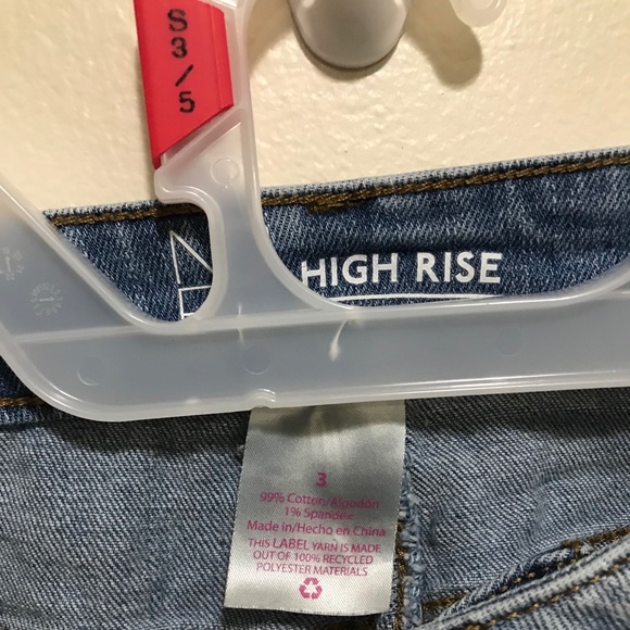 Rose High Rise Shorts - Picture 2 of 2